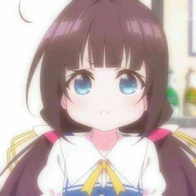 游客在洛阳折断牡丹花跳进花丛拍照